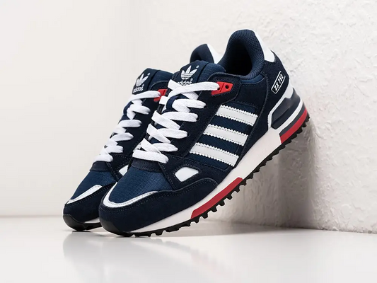 Urban Sneakers: Sporty Elegance